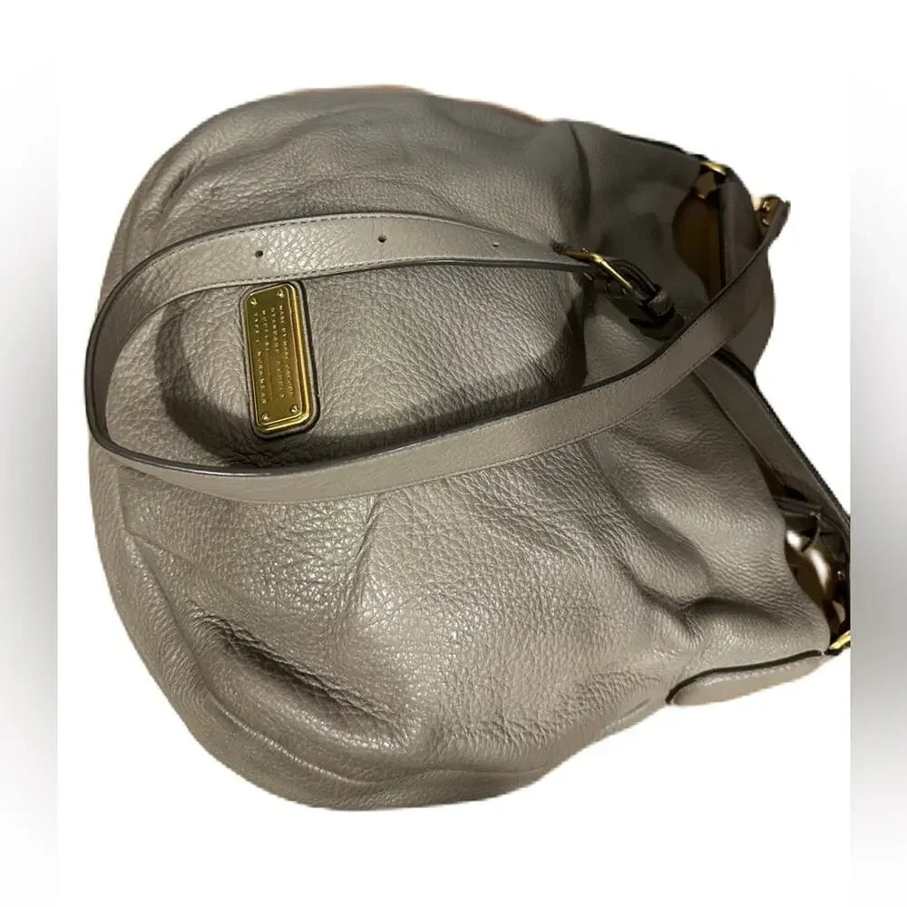 Marc Jacobs Taupe Pebble Leather Hobo/crossbody Bag With Long Strap MSRP‎ $459